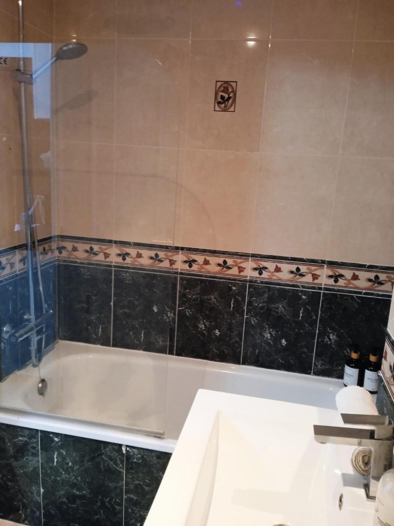 Estudio Torre De Andalucia Marbella Ngoại thất bức ảnh